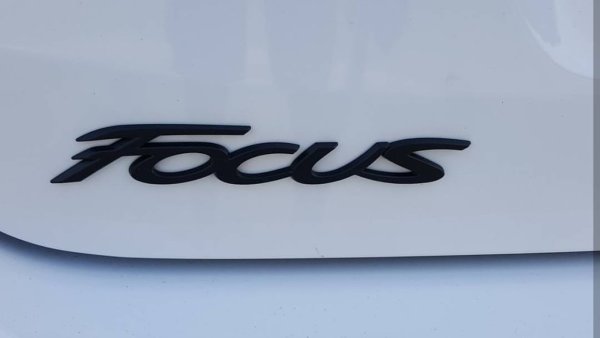 Ford Focus logo