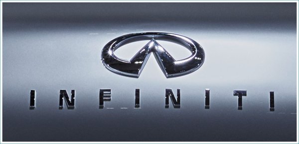 Ниссан Инфинити значки