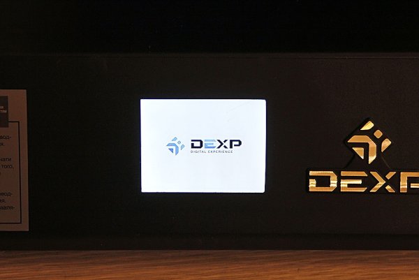 Обои с логотипом DEXP