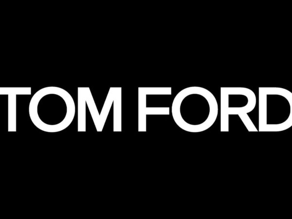 Tom Ford надпись