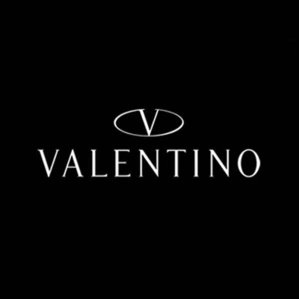 Valentino фирменный знак