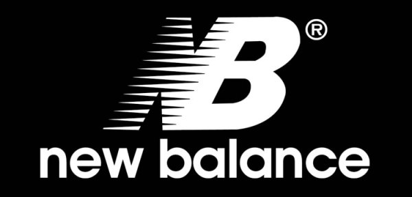 Значок New Balance белый