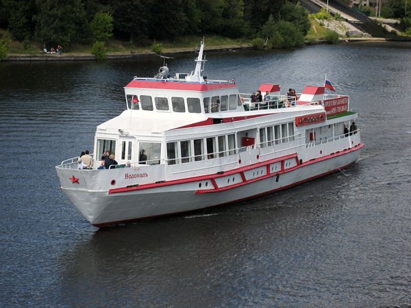 Теплоходе «Нижний Новгород» компании «ВОДОХОДЪ».