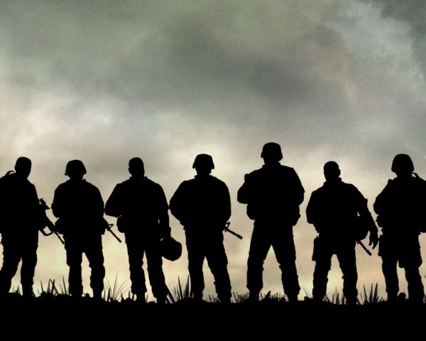 Военный фон