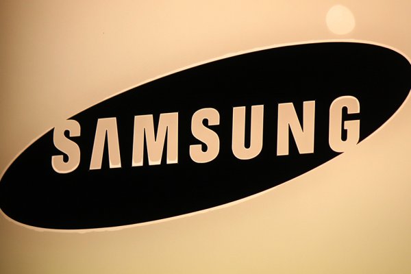 Самсунг логотип черный