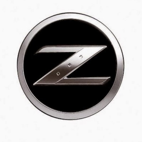 Машина с логотипом z