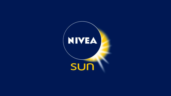 Nivea реклама лого