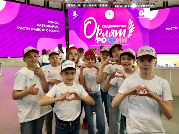 Знак волонтера