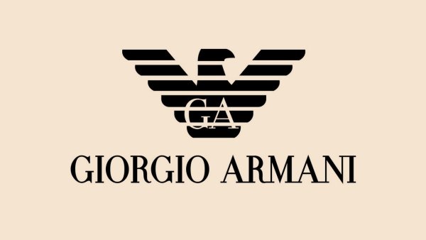 Giorgio Armani значок