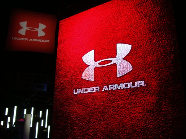 Логотип фирмы under Armour