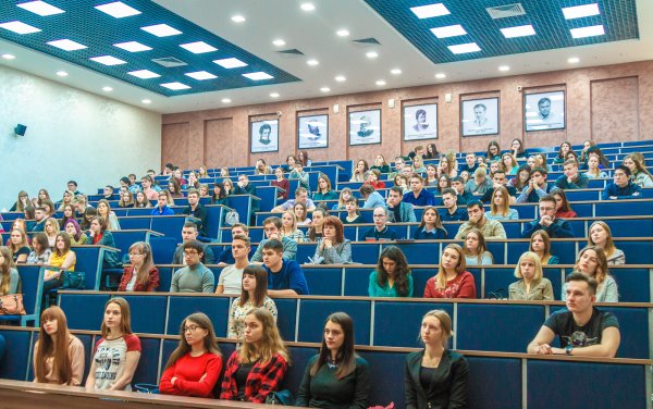 Главный корпус КЕМГУ Кемерово