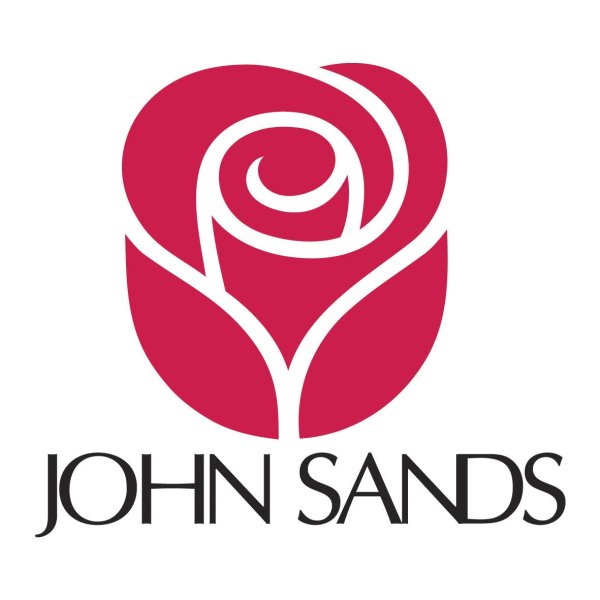 Косметика с эмблемой розы