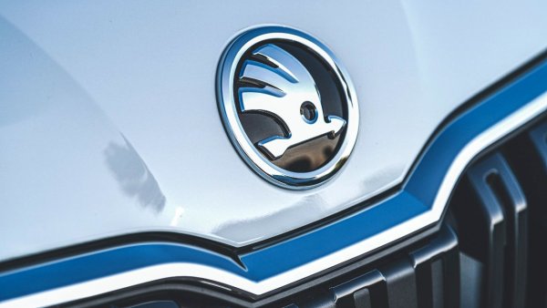 Шкода Октавия лого