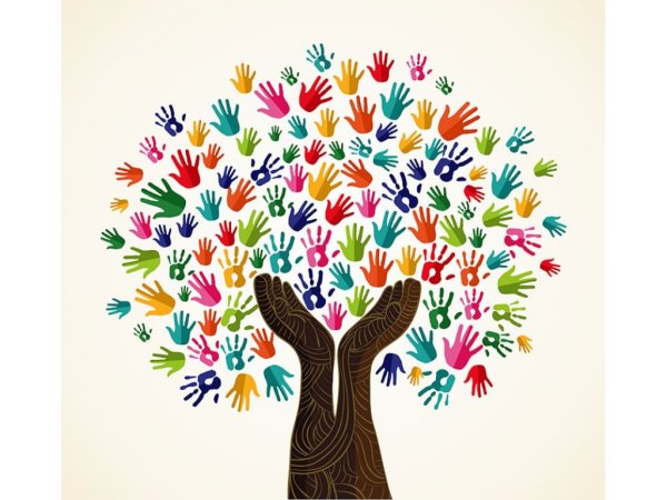 Дерево с ладошками