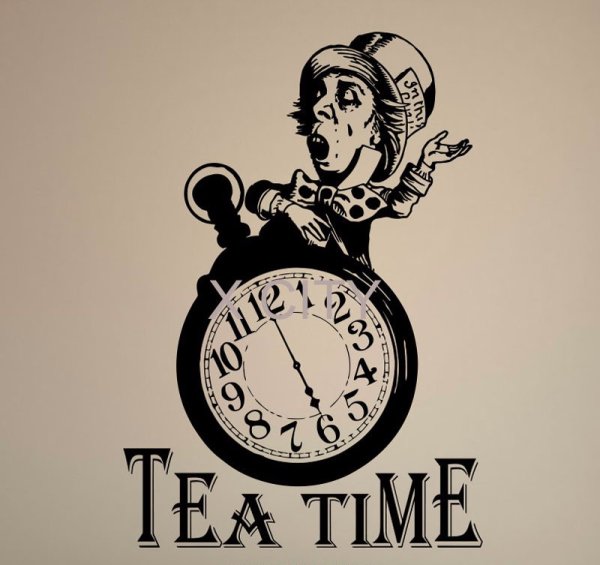 Часы в стиле Алиса в стране чудес