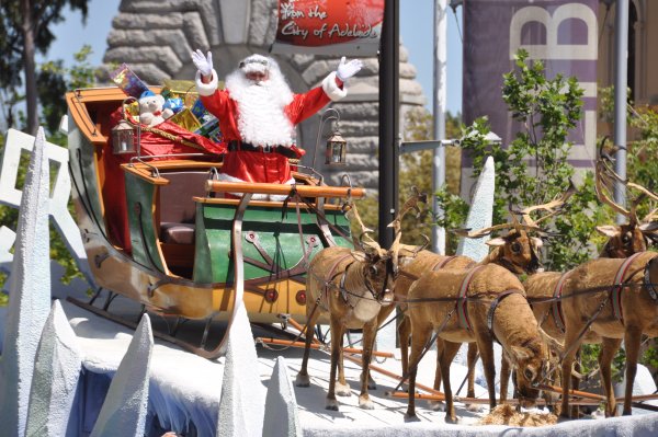 Новогодняя открытка с оленем