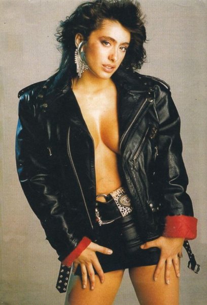 Сабрина певица