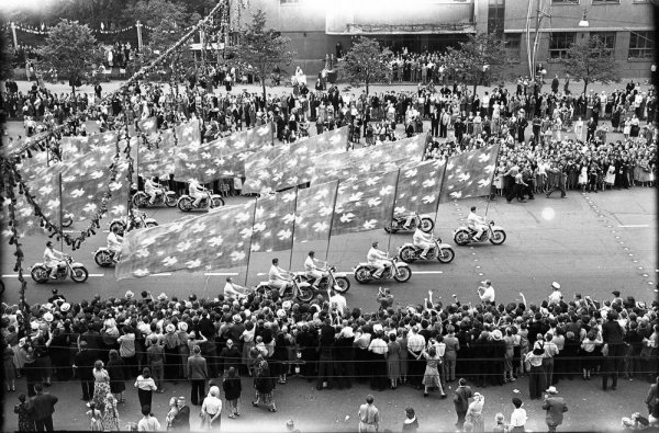 Vi Международный фестиваль молодежи и студентов в Москве 1957г