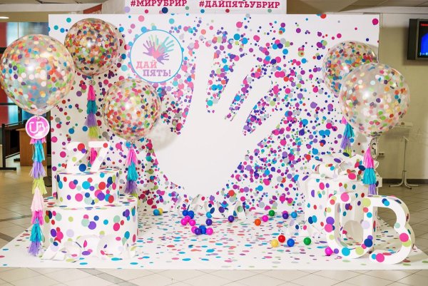 Фотозона в стиле единорога для девочки