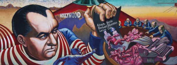 Охота на ведьм (маккартизм) в США