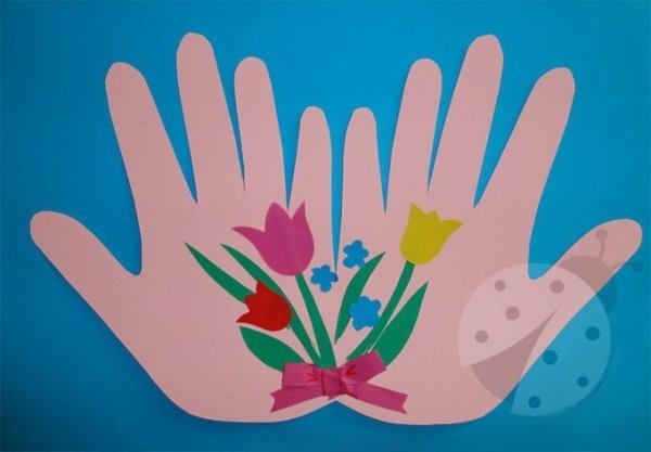 Плакат с ладошками