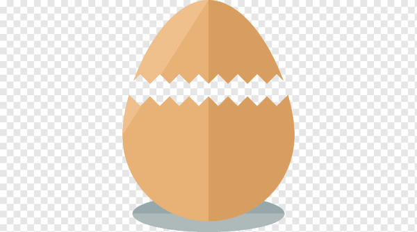 Разбитое яйцо на белом фоне