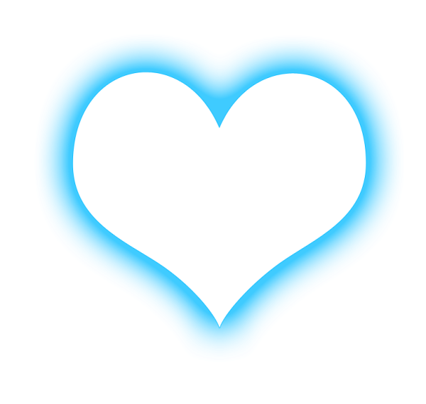Голубое сердечко на белом фоне