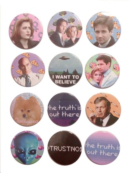 Секретные материалы значок