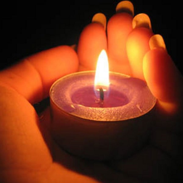 Живая свеча памяти