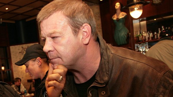 Улицы разбитых фонарей заставка