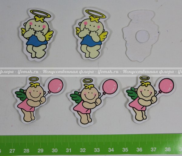 Модные наклейки на одежду