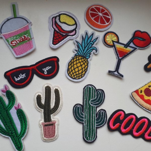 Тканевые наклейки на одежду