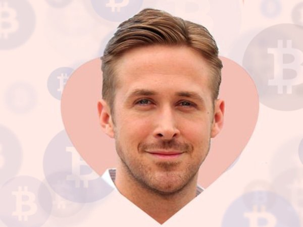 Райан Гослинг на белом фоне