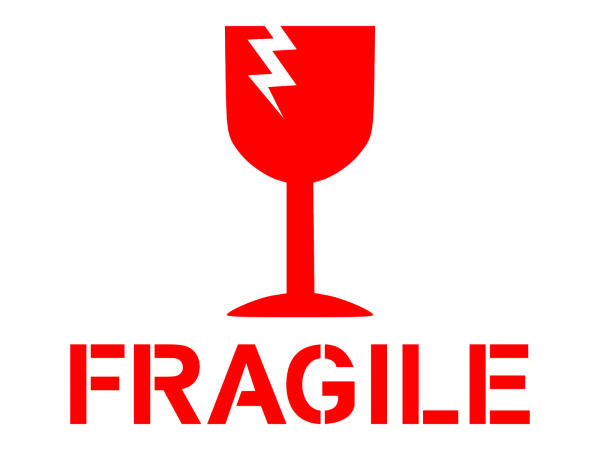 Fragile наклейка