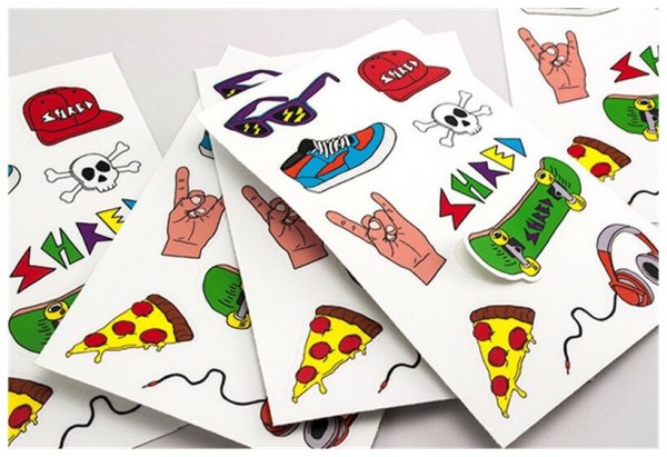 Наклейки листья