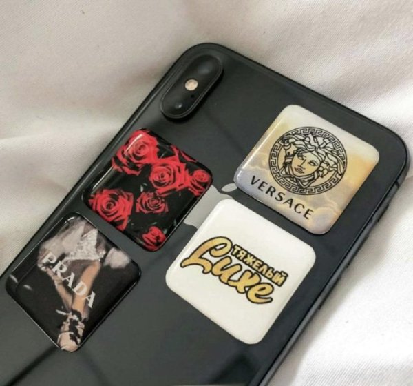 Наклейки на телефон