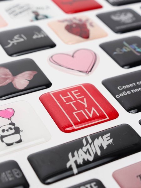 Наклейки на телефон