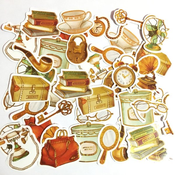 Рисунок открытой книги с пером