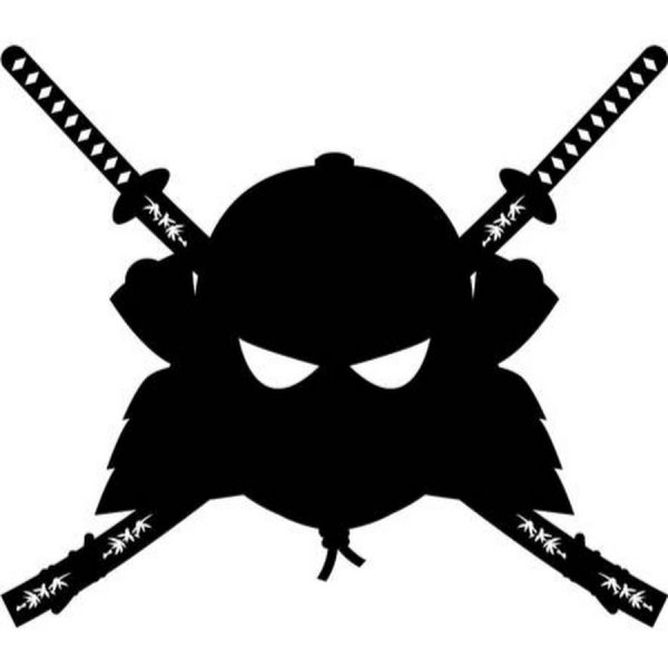 Чёрный ниндзя на белом фоне