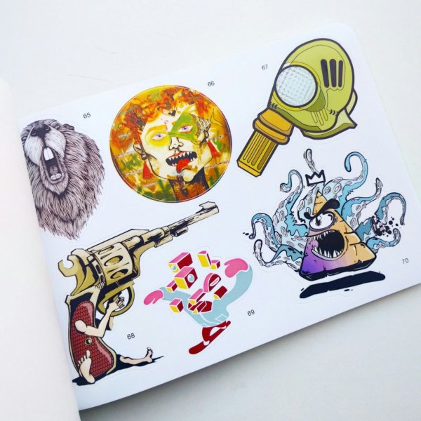 Паразита кусок стикербук