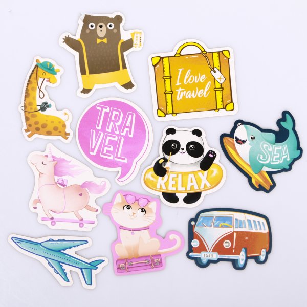 Наклейки на чемодан путешественника