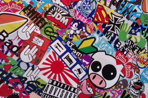 Наклейки стикербомбинг