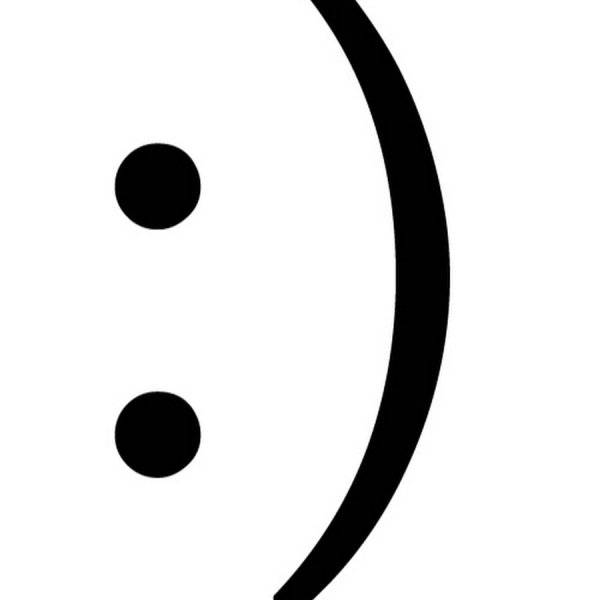 Смайлик двоеточие и скобка