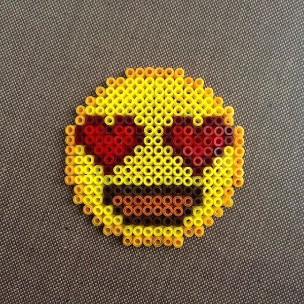 Смайлик из термомозайки