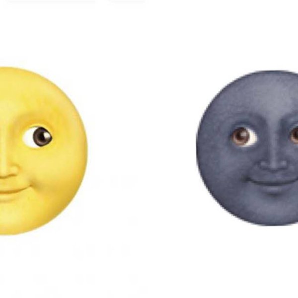 Смайлик Луна с лицом
