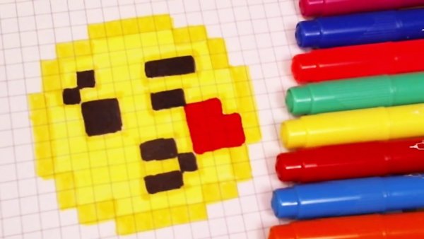 Влюбленный смайлик по клеточкам