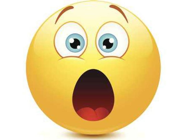 Удивленный смайлик на прозрачном фоне