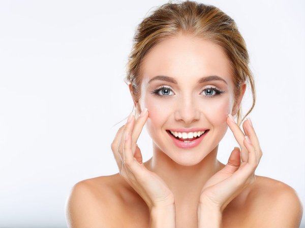 Девушка для рекламы косметологии