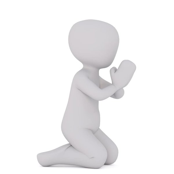 Человечек молится