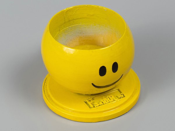 Смайлик на горшке